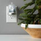 Yankee Candle ScentPlug Diffuser Warmer for Plug in Air Fresheners, Fragrance Warmer with Light Sensor, Twinkle Home Design (Pack of 1)
