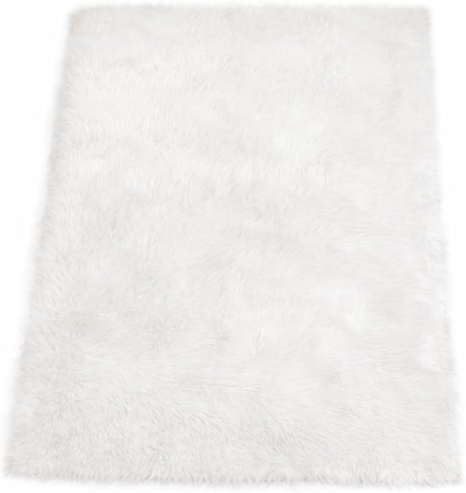 Goolela White Area Rug 5x7 Fluffy Fuzzy Furry Sheepskin Rug by Goolela