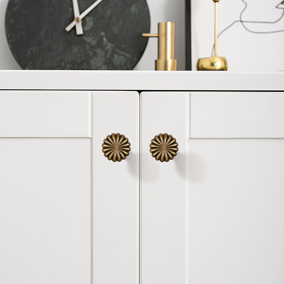 Antique Brass Cabinet Knobs，10 Pack Solid Drawer Pulls for Dressers