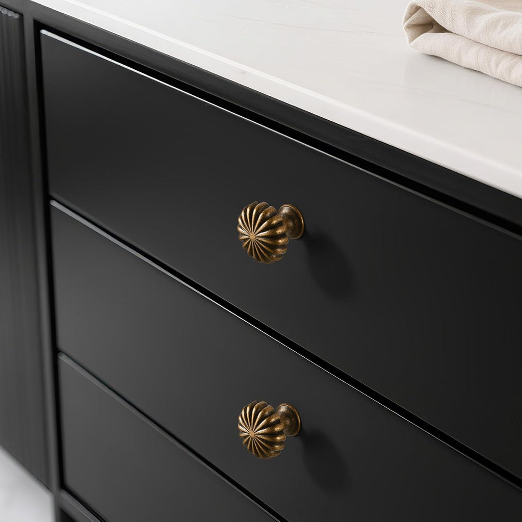 Antique Brass Cabinet Knobs，10 Pack Solid Drawer Pulls for Dressers