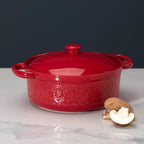 FE Casserole Dish with Lid, 2 Quart Ceramic Baking Dish, Christmas Red