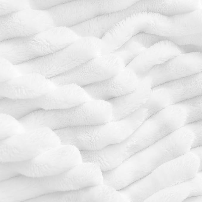 BEDELITE Fleece Throw Blanket for Couch – 3D Ribbed Jacquard Soft and Warm - Image 4