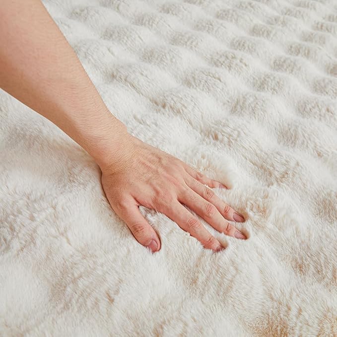 Creamy White Rabbit Plush Rug 5'x8', Fluffy Faux Fur Shaggy Area Rug - Image 7