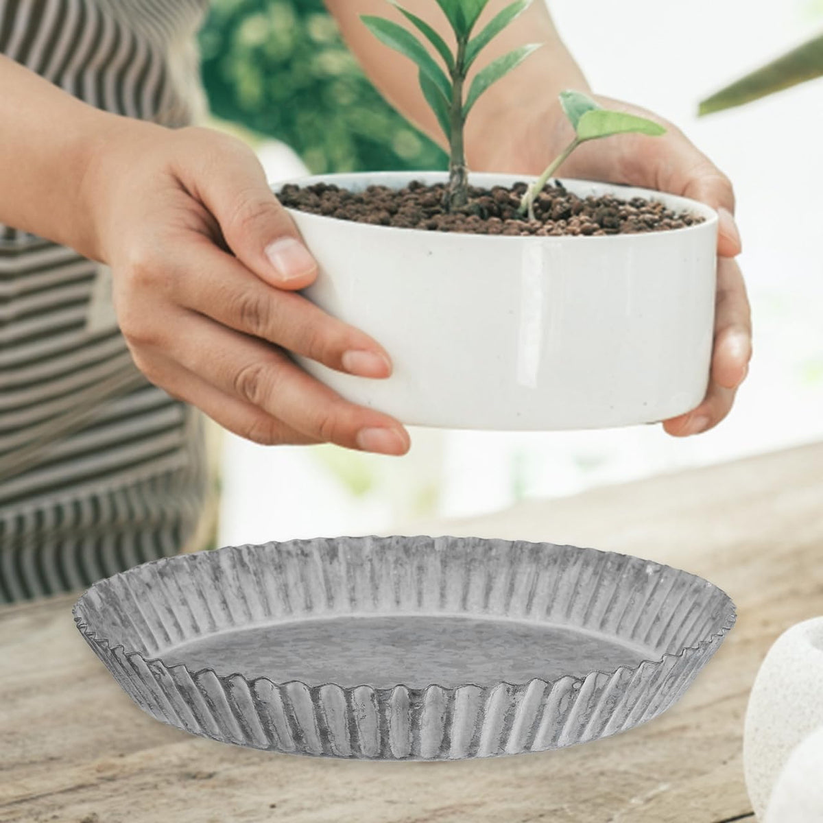 Yardwe Vintage Iron Flower Pot Saucer 7.7 Inch Metal Plant Water Catcher Tray for Indoor Outdoor Garden Plant Container Accessories