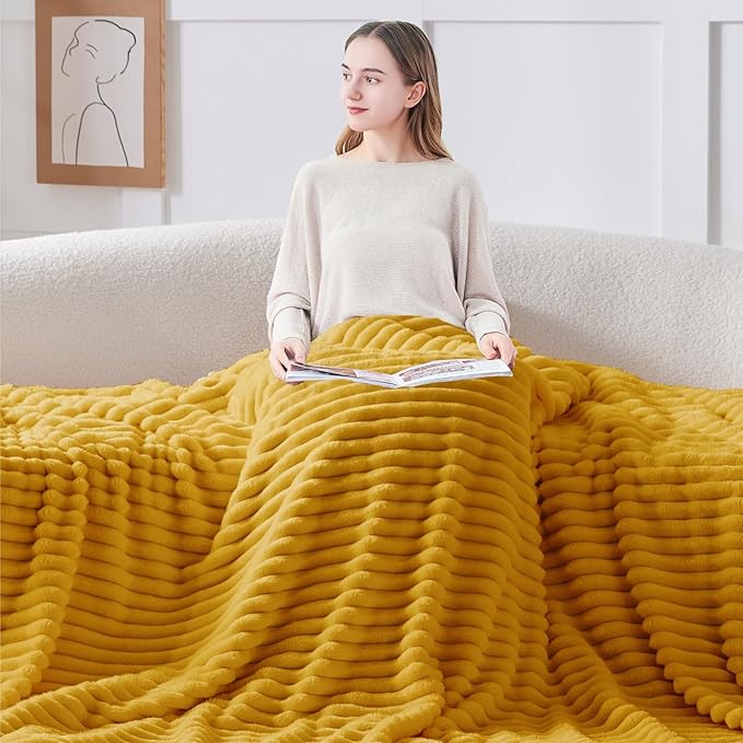 BEDELITE Fleece Throw Blanket for Couch - Image 4