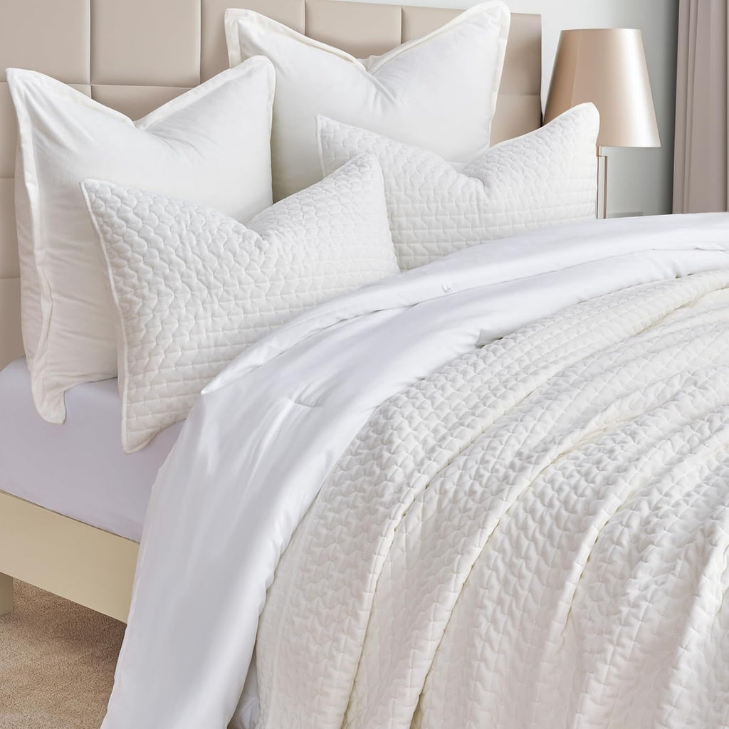 EverGrace Cross-Stitch Velvet Quilt Set, King Size, Bright White