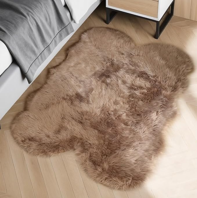Goolela Faux Sheepskin Fur Rug Light Brown Beige Fluffy Rug 4x6 Carpet - Image 2
