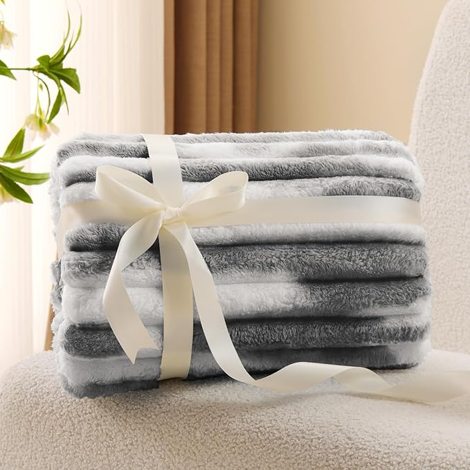 BEDELITE Twin Blanket for Couch & Bed, 300GSM Soft & Warm Fleece Blanket - Image 2