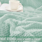 Exclusivo Mezcla Fleece Throw Blanket Extra Large, Super Soft and Warm Blankets - Image 3
