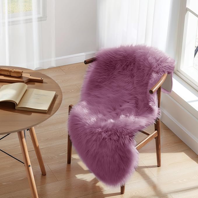 Ciicool Ultra Soft Faux Sheepskin Fur Rug Fluffy Chair Rug - Image 2