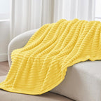BEDELITE Fleece Throw Blanket for Couch - Image 7