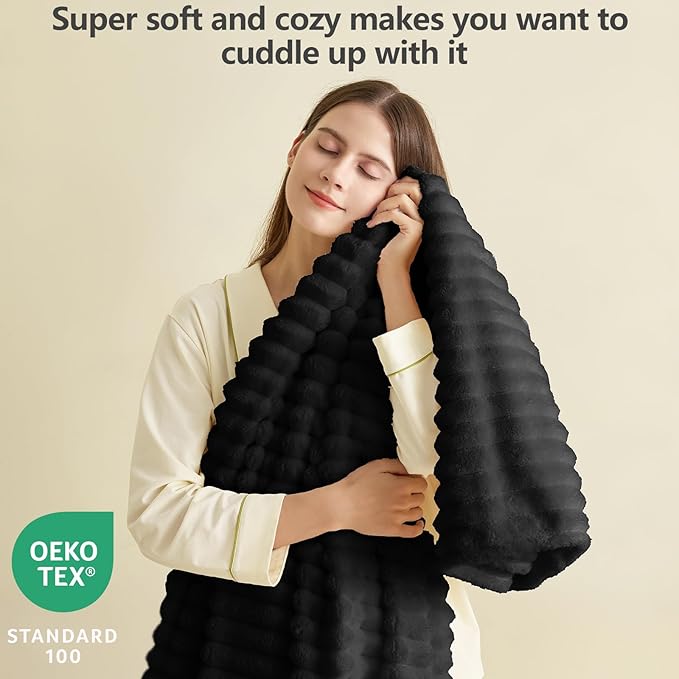 HIMEET Black Ribbed Queen Size Blanket - Image 2