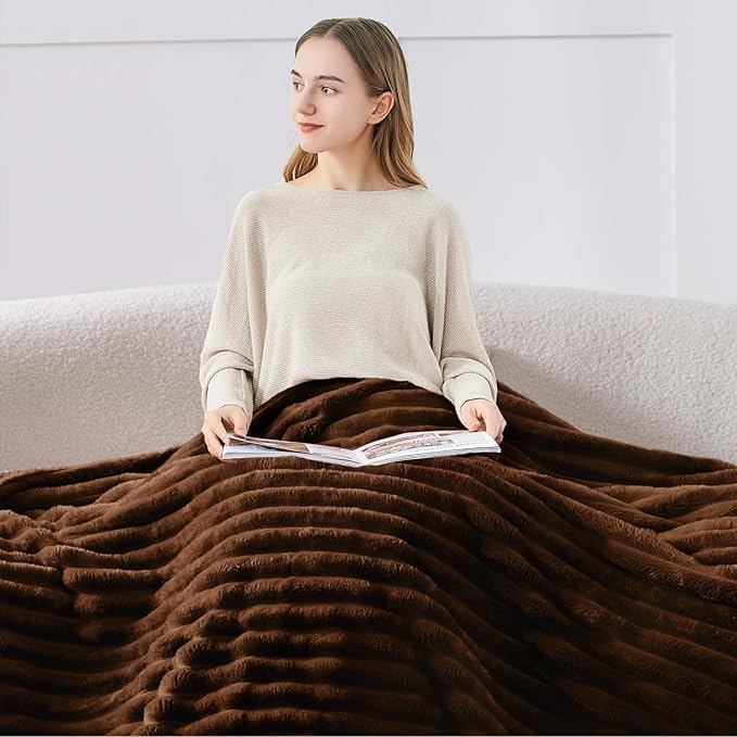BEDELITE Fleece Throw Blanket for Couch - Image 3