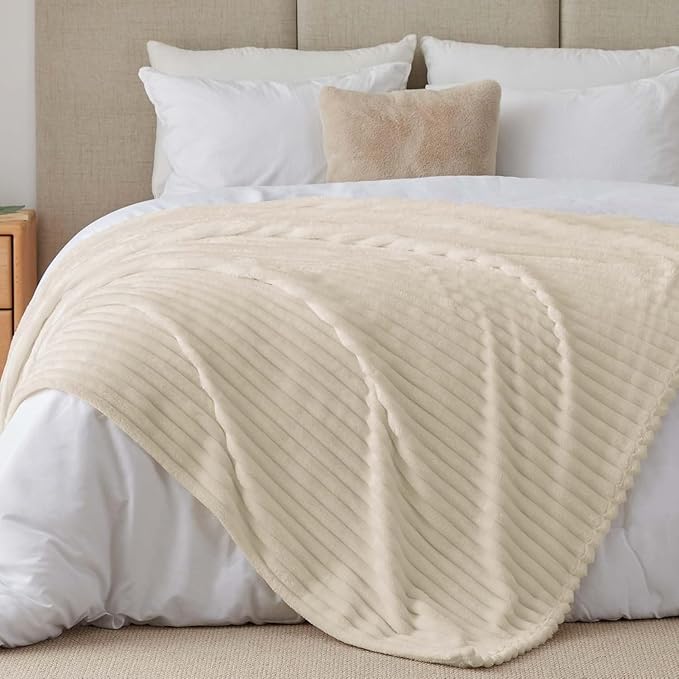BEDELITE Full Size Blanket for Bed, 300GSM Soft & Warm Fleece Beige Blanket - Image 2