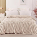 Exclusivo Mezcla Fleece California King Blanket - Image 2