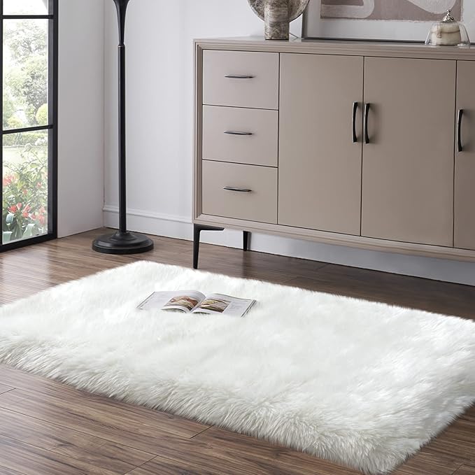 Faux Fur Rug, Ultra Soft Fuzzy Shag Rug - Image 3