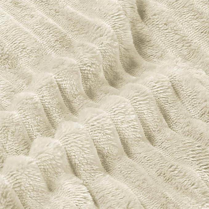 BEDELITE Fleece Blanket Queen Size – 3D Ribbed Jacquard Soft and Warm - Image 3