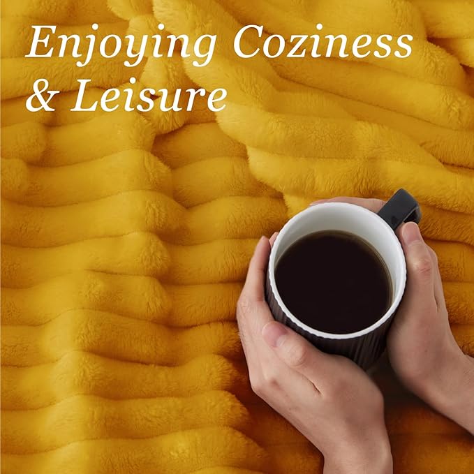 BEDELITE Twin Blanket for Couch & Bed, 300GSM Soft & Warm Fleece Blanket - Image 5