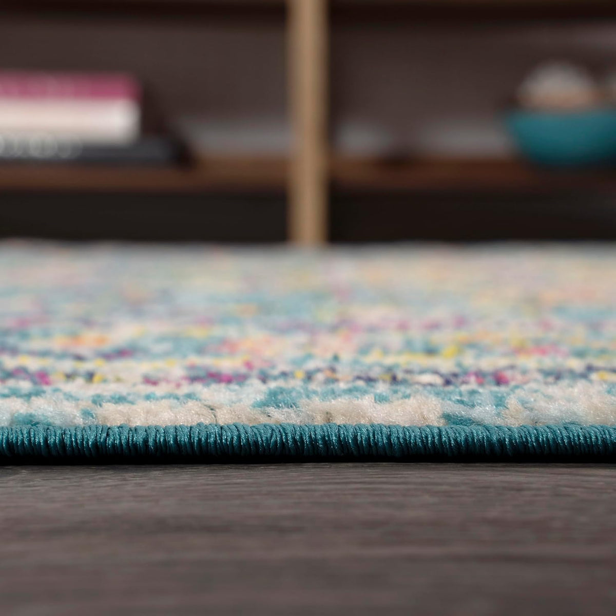 JONATHAN Y Brooklyn Geometric Medallion Blue/Multi Indoor Area Rug, 4x6, Vintage, Bohemian, Easy-Cleaning for Living Room, Bedroom, Kitchen, Pet Friendly, Non-Shedding (MDP207E-4)