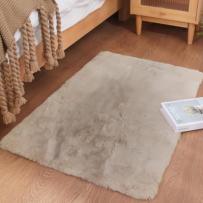 Ghouse Ultra Soft Faux Rabbit Fur Rug 2x3, Machine Washable Area Rugs by Ghouse