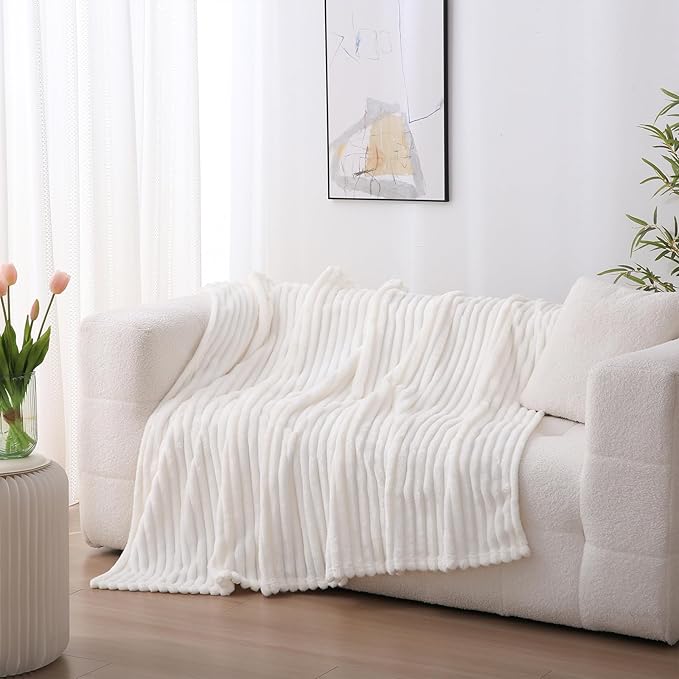White Fleece Throw Blanket 50”×70” by linecooo