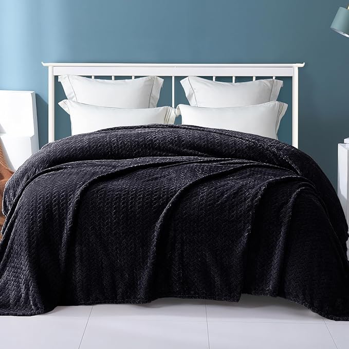 Exclusivo Mezcla Fleece Queen Size Blanket - Image 2