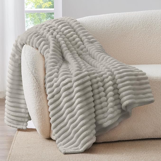 BEDELITE Twin Blanket for Couch & Bed, 300GSM Soft & Warm Fleece Blanket - Image 7