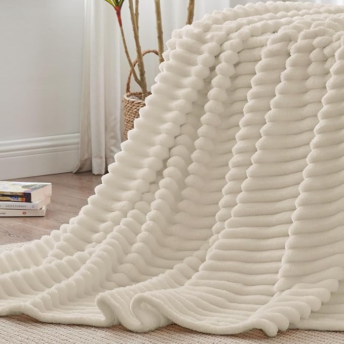 BEDELITE Full Size Blanket for Bed, 300GSM Soft & Warm Fleece Beige Blanket - Image 6