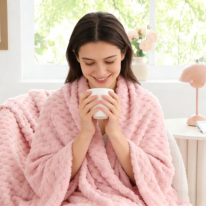 BEDELITE Fleece Blanket - Image 4