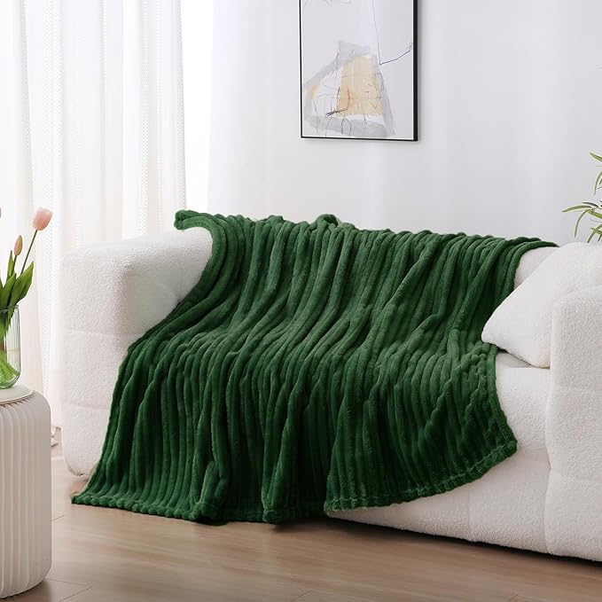 Green Fleece Throw Blanket 108”×90” - Image 3
