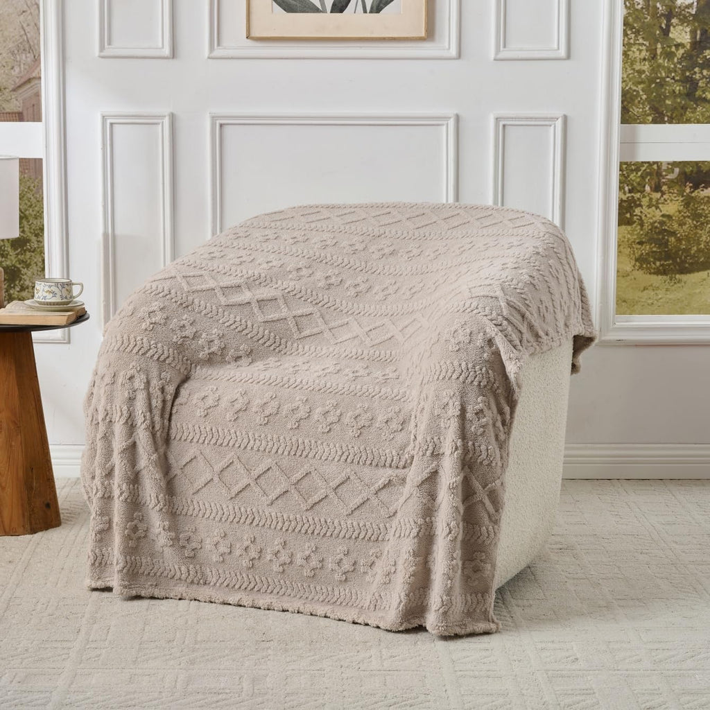 Boho Throw Blanket Soft & Fluffy Fleece, Neutral Brown Color, Cute & Aesthetic, Perfect for Sofa, Couch, Chair, Bed, Living Room & Bedroom, All-Season Use, Plush & Cozy Decorative Blanket 50'x60