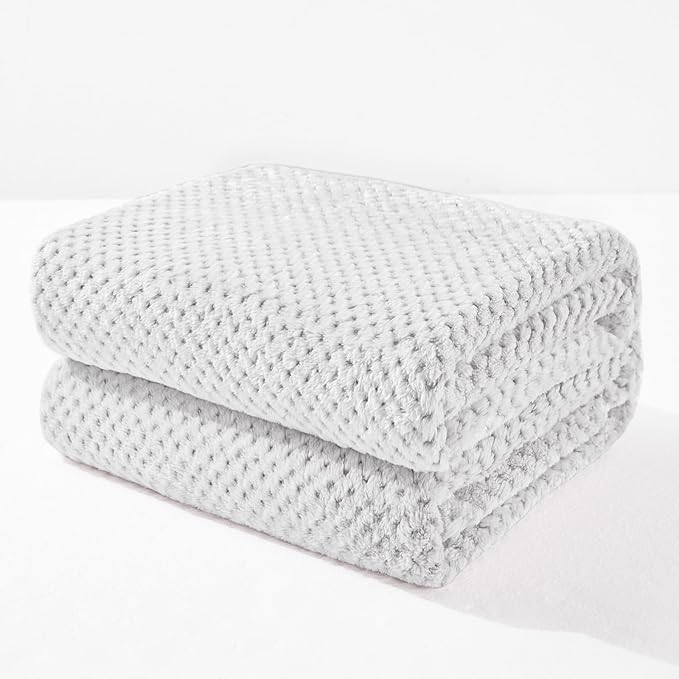 Exclusivo Mezcla Fleece Bed Blanket King Size, Super Soft and Warm Blankets by ExclusivoMezcla
