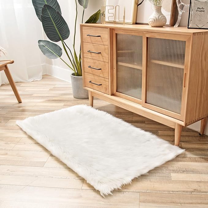 Ashler Faux Fur Rug - Image 6