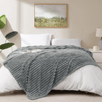 HIMEET Grey Ribbed King Size Blanket - Image 7