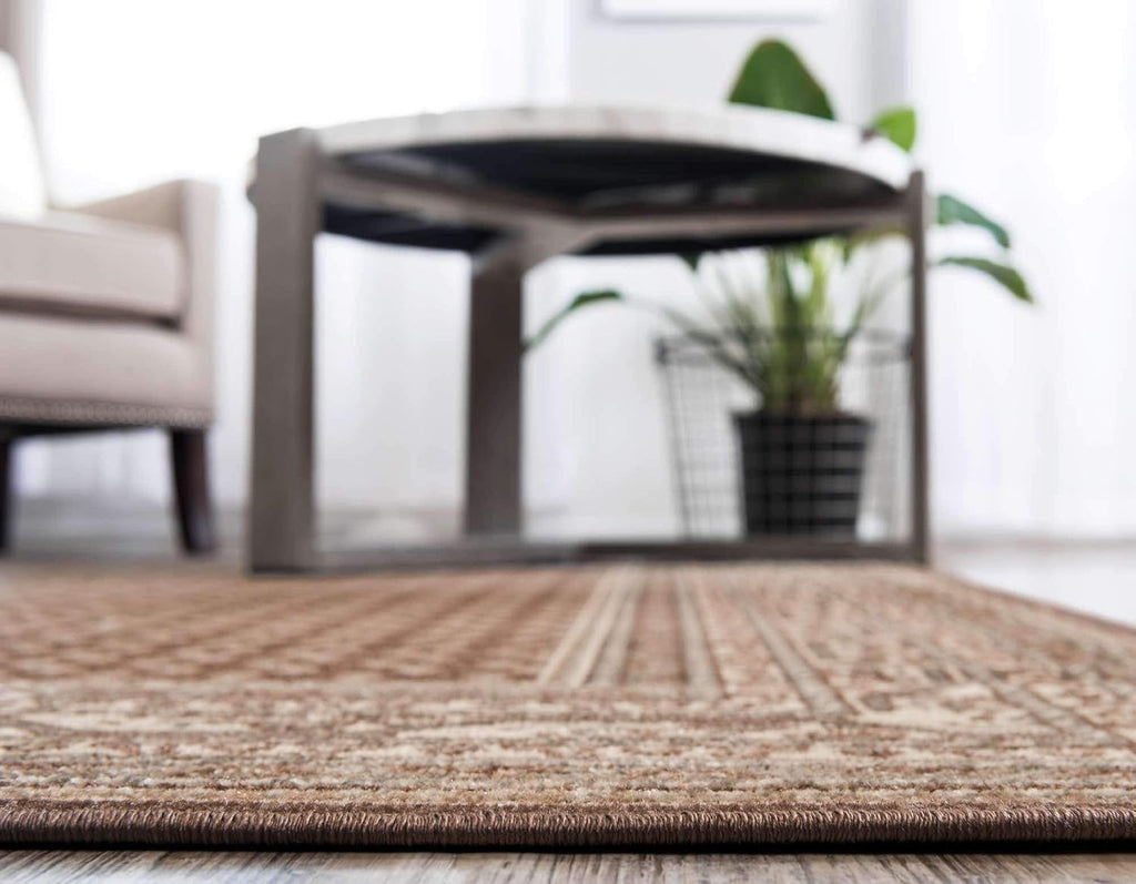 Unique Loom Williamsburg Collection Traditional Border with Dotted Center Area Rug, Rectangular 4' 0" x 6' 0", Brown/Beige