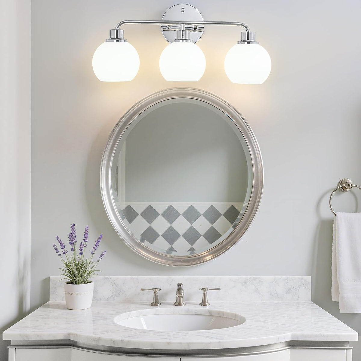 Chrome Vanity Light Bathroom Light Fixtures 3 Light Silver
