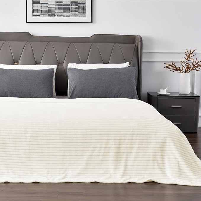 BEDELITE Fleece Blanket Queen Size – 3D Ribbed Jacquard Soft and Warm - Image 2