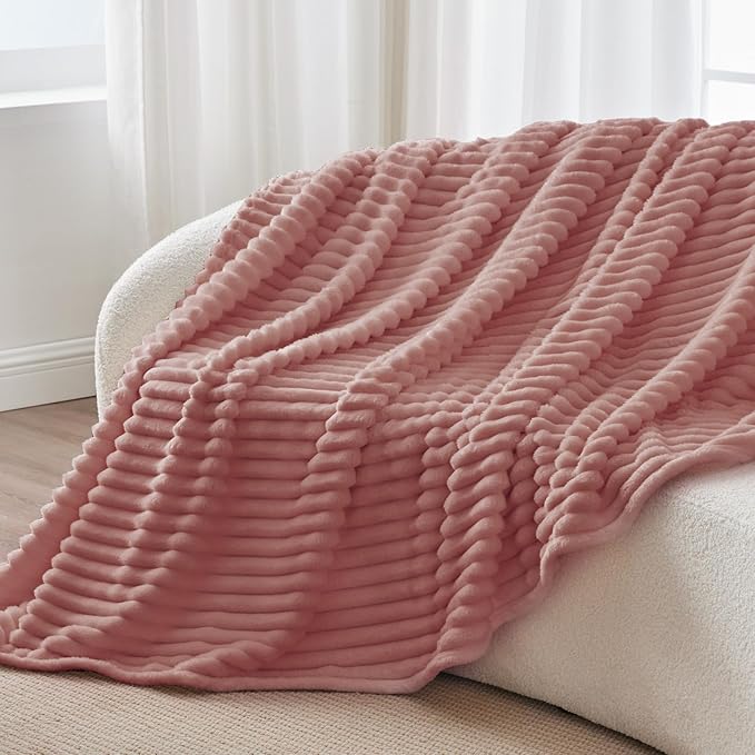 BEDELITE Fleece Throw Blanket for Couch - Image 7