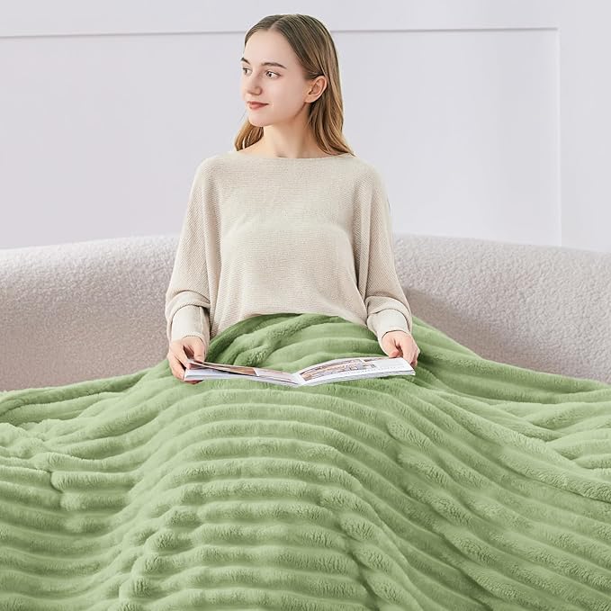 BEDELITE Fleece Throw Blanket for Couch - Image 3