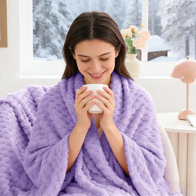 BEDELITE Fleece Twin Blanket for Couch & Bed - Image 4