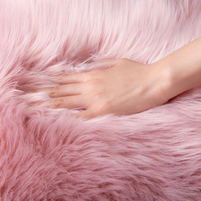 Ashler Faux Fur Rug, Soft 3x3 Ft Round Sheepskin, Fuzzy Machine Washable Carpet - Image 5