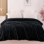 Exclusivo Mezcla Fleece Queen Blanket - Image 2