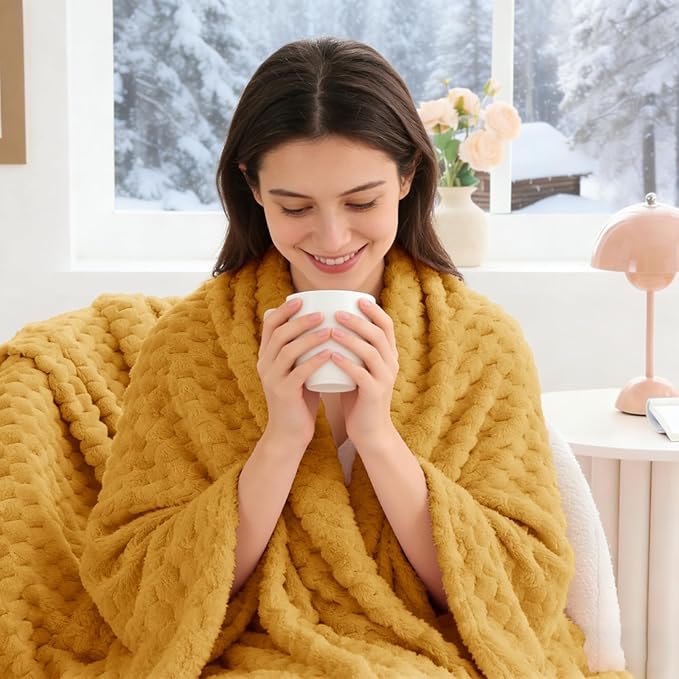 BEDELITE Fleece Blanket - Image 7