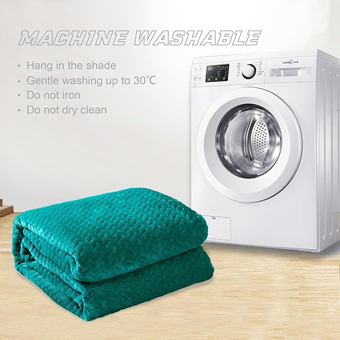 Exclusivo Mezcla Fleece Queen Size Blanket - Image 9