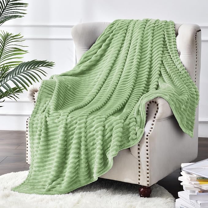BEDELITE Fleece Throw Blanket for Couch – 3D Ribbed Jacquard Soft and Warm - Image 7