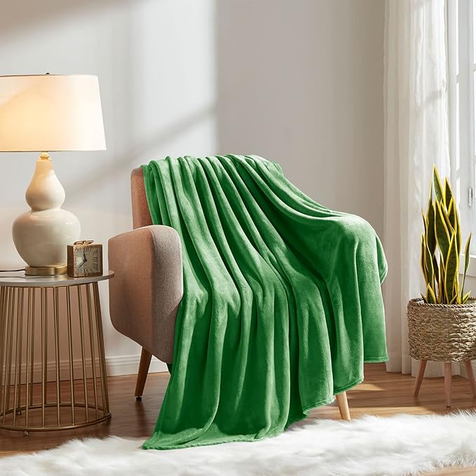 KMUSET Fleece Blanket Throw Size Emerald Lightweight Super Soft Cozy Luxury Bed - Image 4