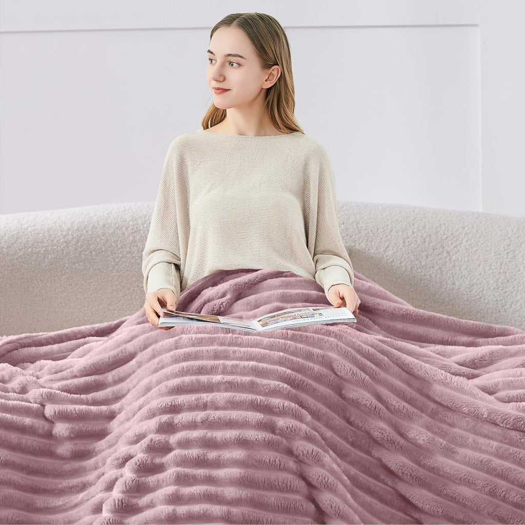 BEDELITE Ribbed Fleece Throw Blanket for Couch, Berry Purple, 50"x60"