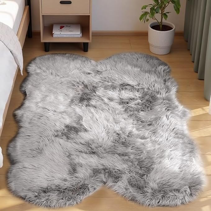 Goolela Faux Sheepskin Fur Rug 4x6 Grey Fluffy Fuzzy Furry Area Rug by Goolela