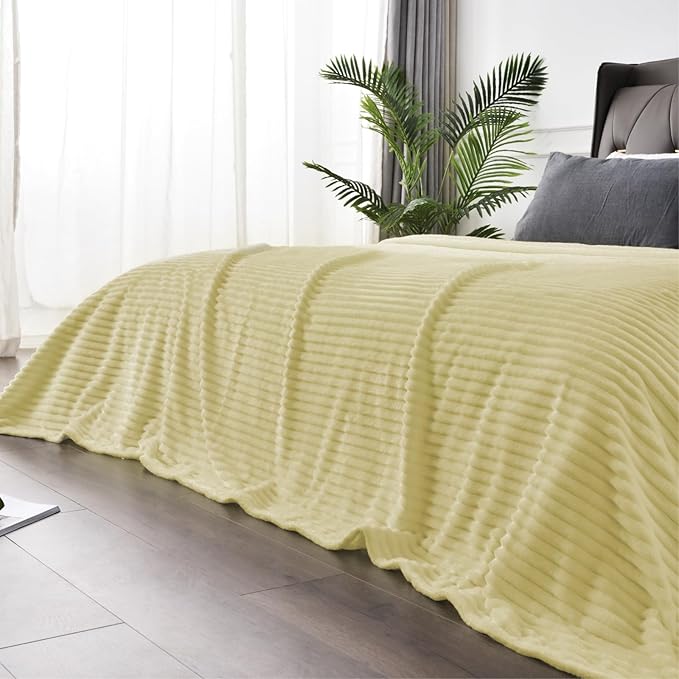 BEDELITE Fleece Throw Blanket for Couch – 3D Ribbed Jacquard Soft and Warm - Image 5
