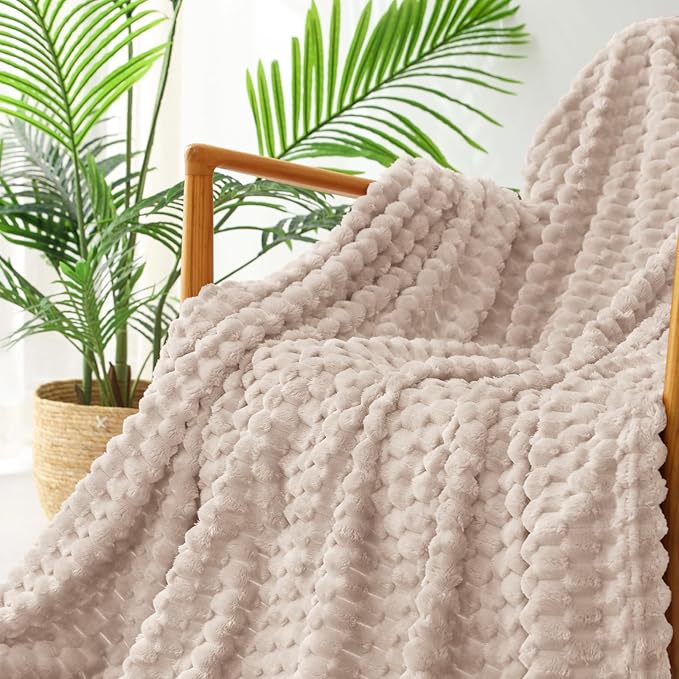 Exclusivo Mezcla Fleece Queen Blanket - Image 5